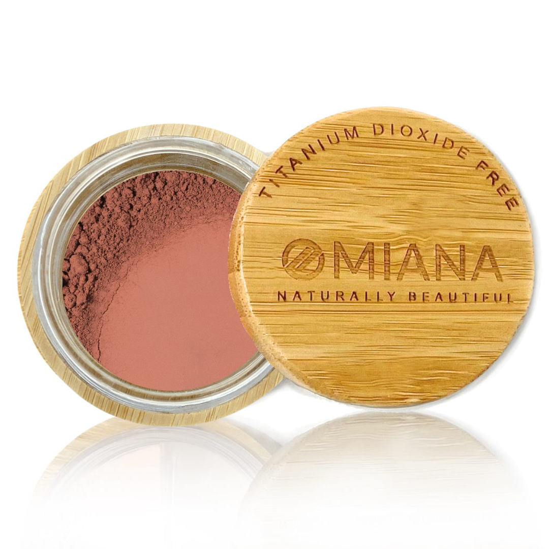 Omiana Smart Loose Powder Mineral Foundation - Without Mica, Titanium Dioxide, & More! - swatch on white background