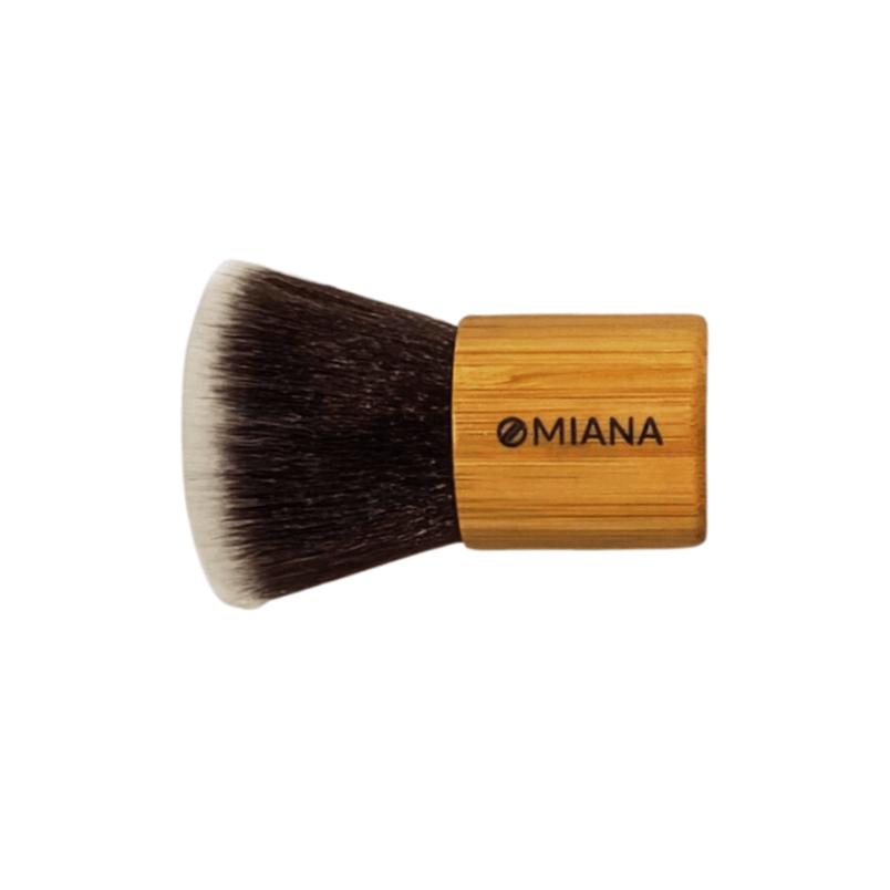 Makeup brush with wooden handle and 'OMIANA' branding on a white background